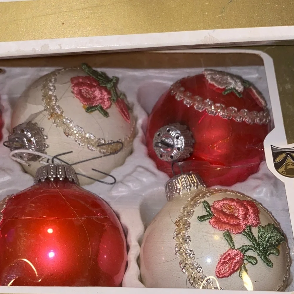 Vintage Glass Christmas Ornaments Plus 2 Boxes Of Krebs Victorian Roses Hand Dec